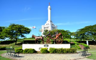 monumento a los heroes de la restauracion santiago