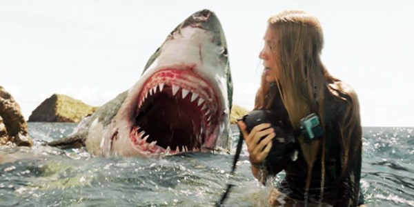 The Shallows (2016)