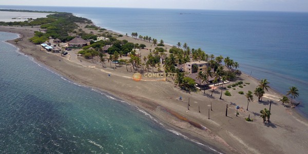 Playa Punta Salinas